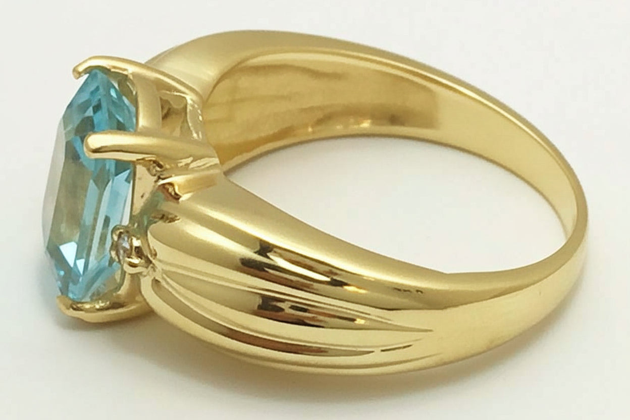 Genuine 2.80 Carat Aquamarine & Diamonds 10k Ring image 2