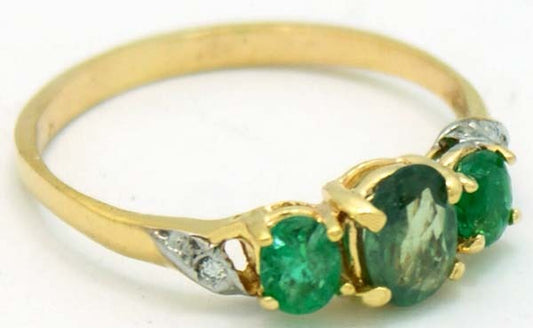 Genuine Natural Alexandrite & Emerald Ring 10k YG image 1