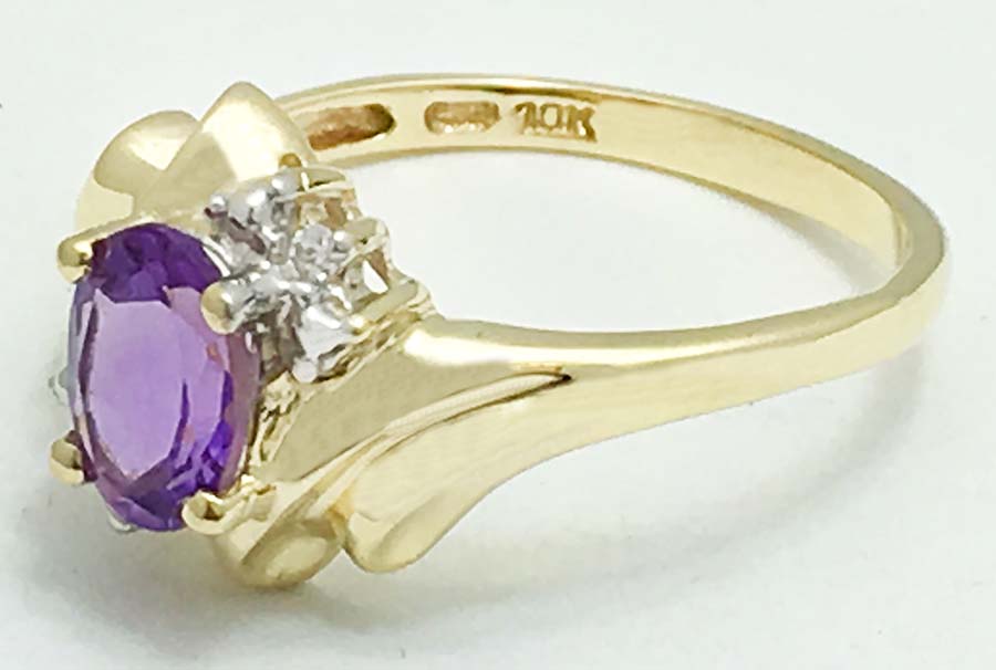 NATURAL 1.23 Carats AMETHYST & DIAMONDS 10k Yellow Gold Ring image 1