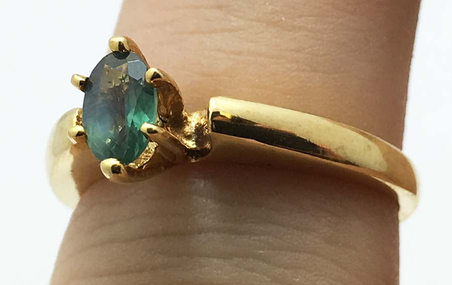 Natural 0.47 Carats Alexandrite Ring 10k Y Gold image 2