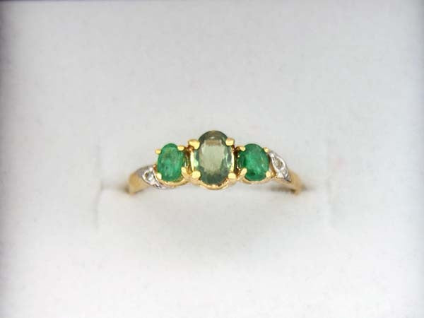 Genuine Natural Alexandrite & Emerald Ring 10k YG image 4