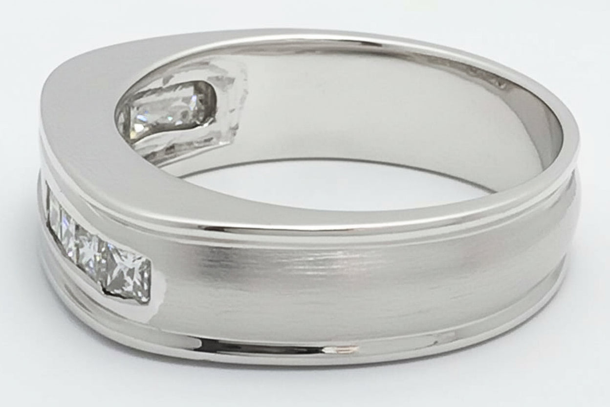Genuine 0.8 Cts Diamonds 14k White Gold Men's Ring image 2
