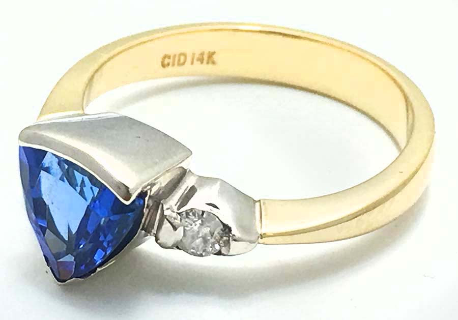 GENUINE 1.36 cts TANZANITE & DIAMONDS 14k YELLOW GOLD RING image 1