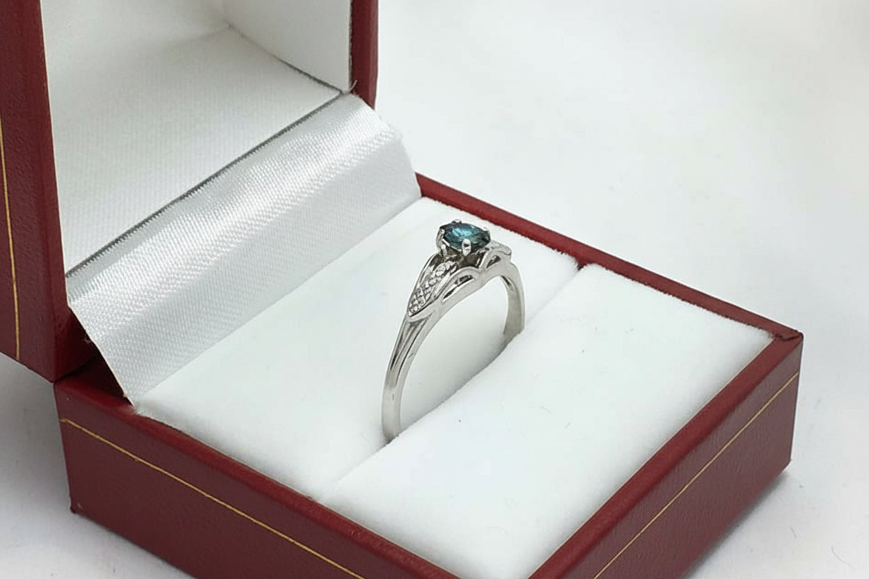 Genuine Alexandrite 0.21 Cts Solitaire 14k WG Ring image 3
